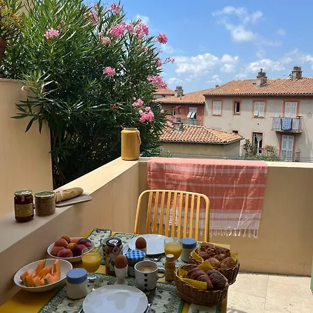 Apartman Unique Dans Le Vieux-nice! Avec Jardin Et Terrasse Nizza