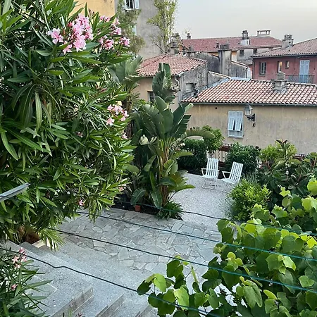 Unique Dans Le Vieux-nice! Avec Jardin Et Terrasse * Nizza