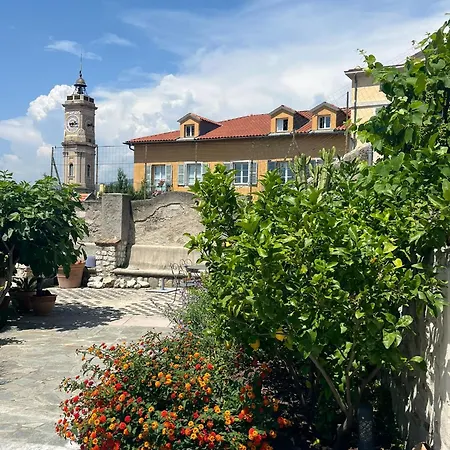 Unique Dans Le Vieux-nice! Avec Jardin Et Terrasse