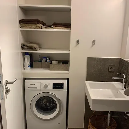 Apartman Unique Dans Le Vieux-nice! Avec Jardin Et Terrasse