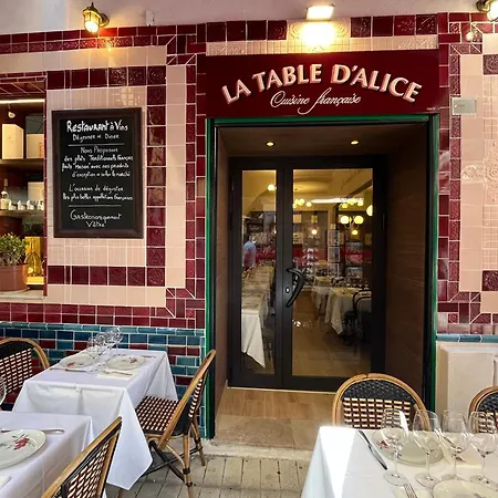 Apartman Unique Dans Le Vieux-nice! Avec Jardin Et Terrasse *
