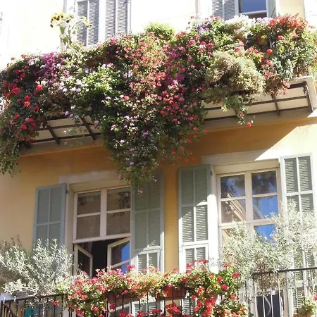 Apartman Unique Dans Le Vieux-nice! Avec Jardin Et Terrasse